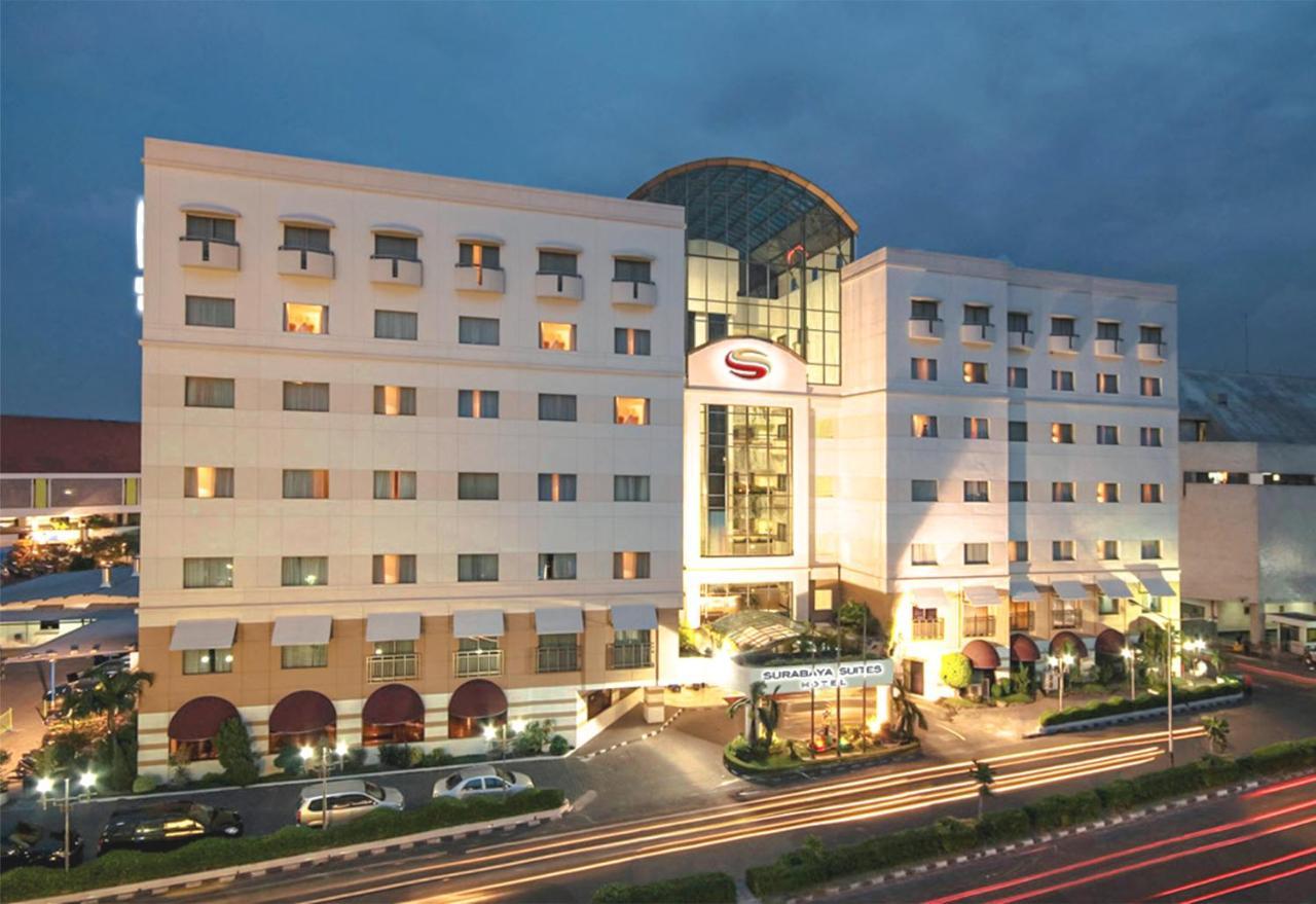 Surabaya Suites Hotel Powered By Archipelago Exterior foto